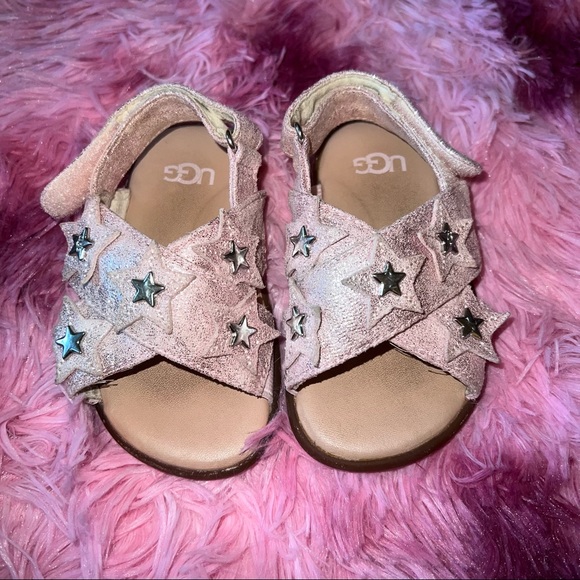 UGG toddler Allairey Sandals Pink Stars (size 04/05 child) - Picture 1 of 5